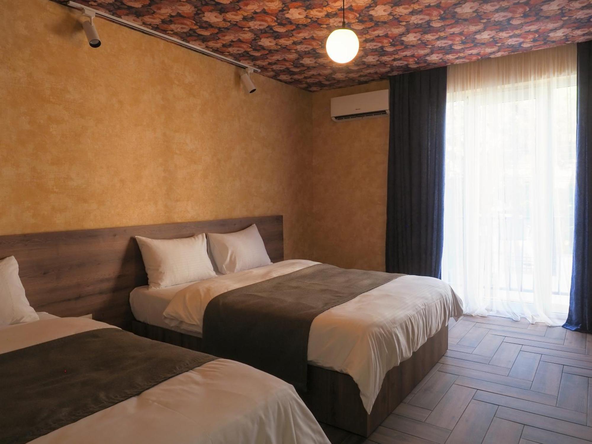 Hotel Hills In Old Tbilisi Eksteriør bilde