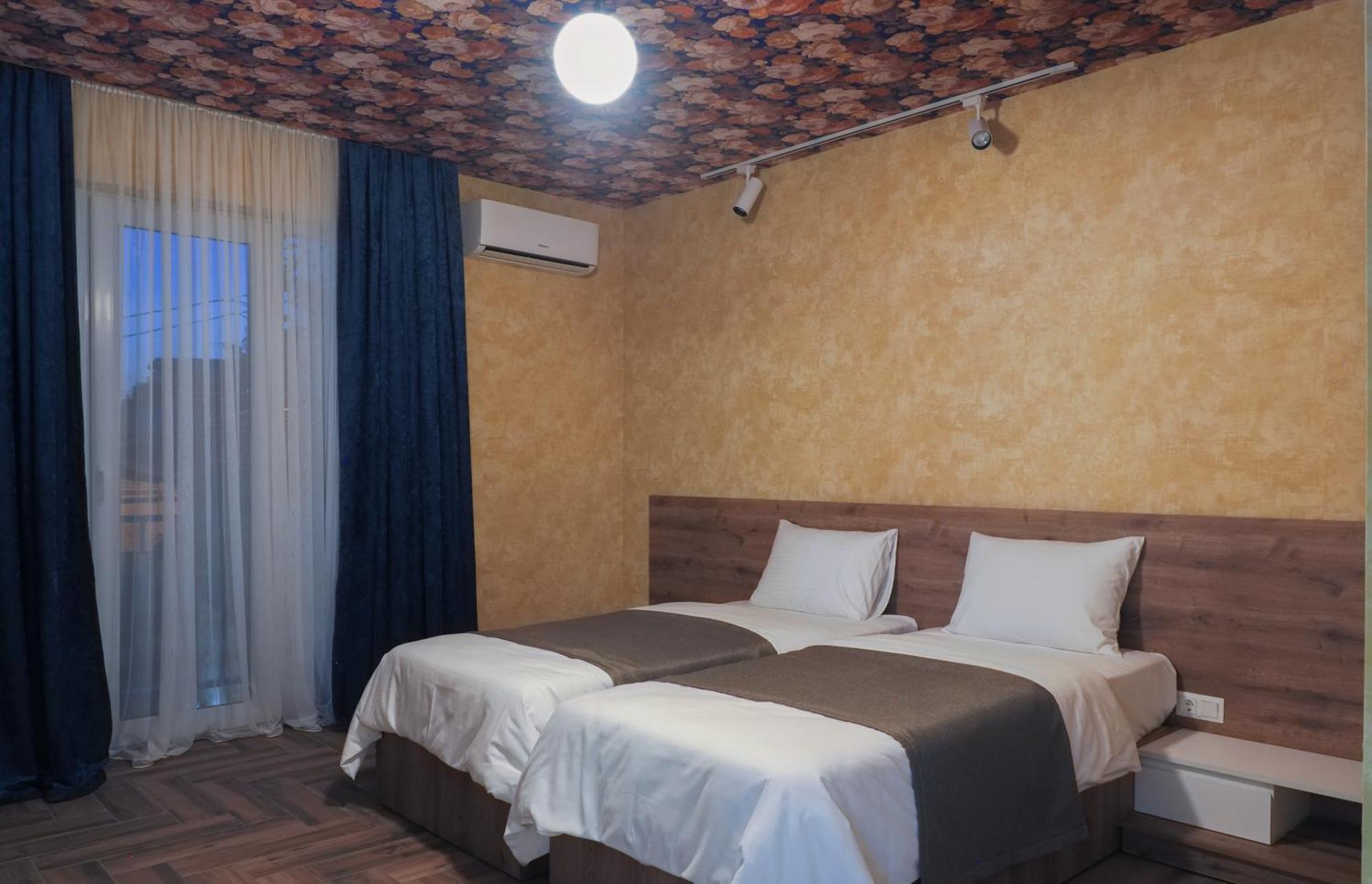 Hotel Hills In Old Tbilisi Eksteriør bilde